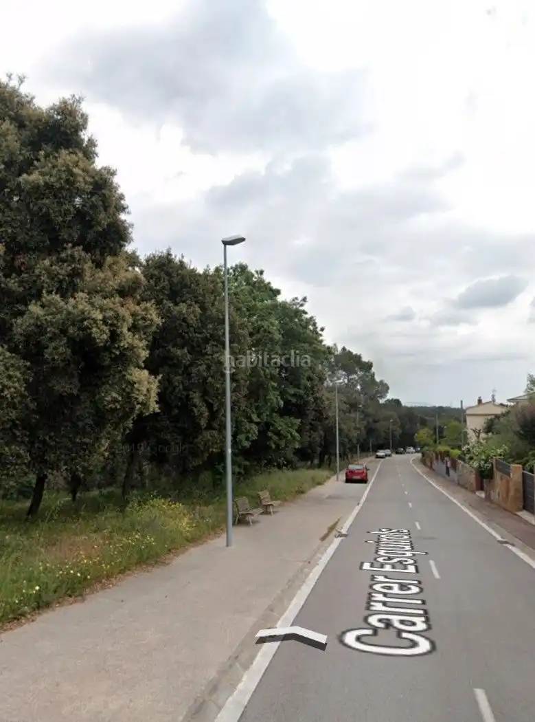 Terreno residencial en venta en Carrer Esquirols 24, imagen 2