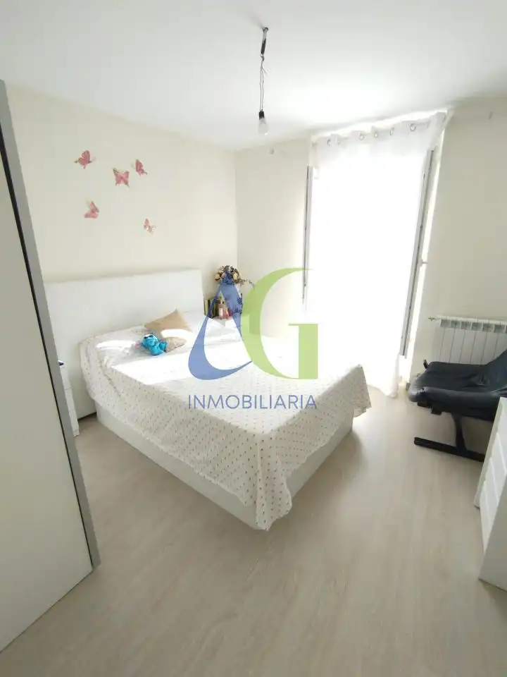 Schlafzimmer von Wohnung zum Verkauf in León Capital  mit Heizung, Parkett und Abstellraum