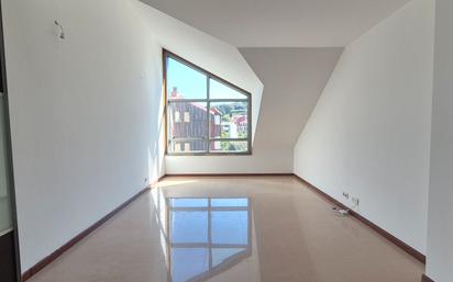 Living room of Attic for sale in Bueu