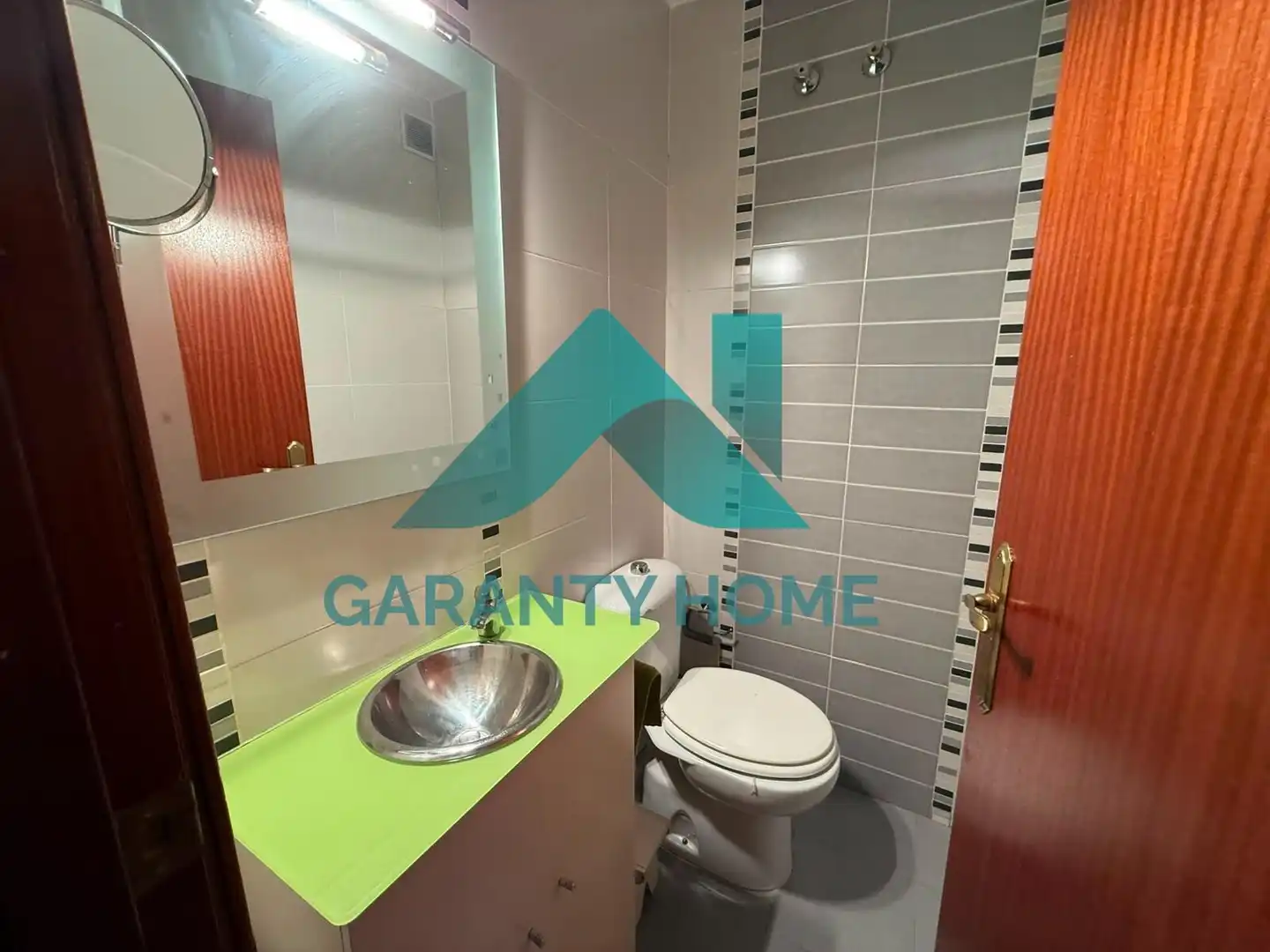 Baño de Casa adosada de alquiler en Cáceres con Aire acondicionado, Calefacción y Amueblado