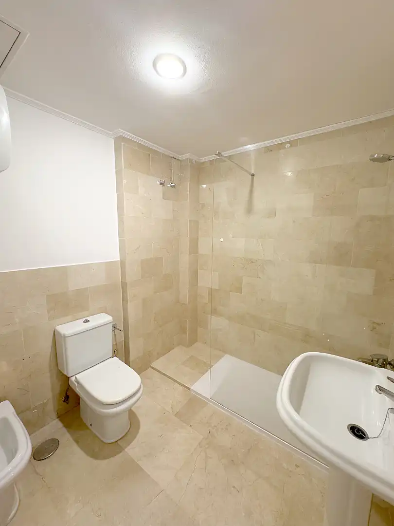 Flat for rent in Calle Carvajal, 6, Arenales - Lugo - Avda. Marítima