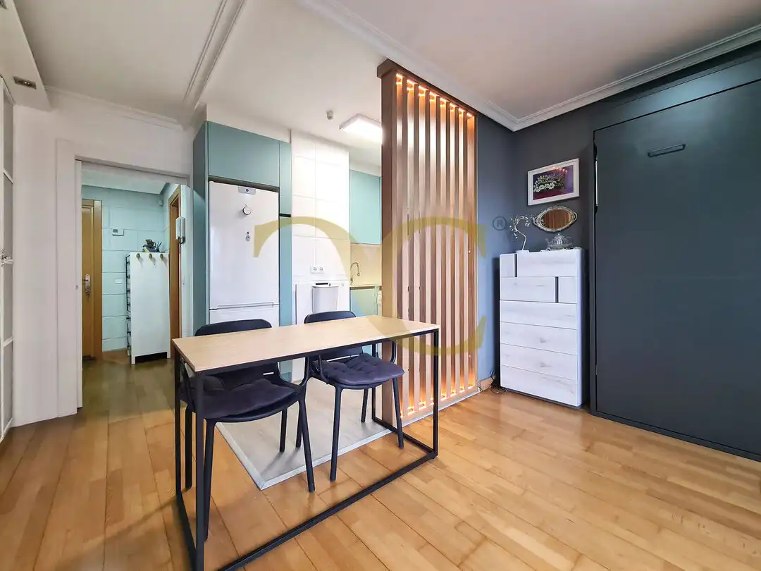 Bedroom of Flat for sale in Oviedo   with Heating, Storage room and Furnished
