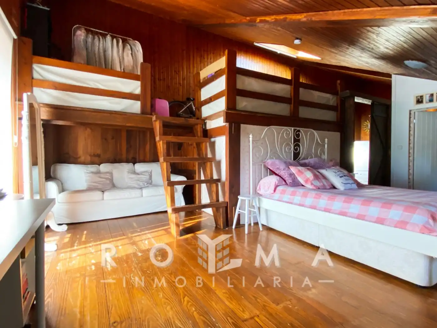 Chalet con piscina en venta en Torrequinto, imagen 27