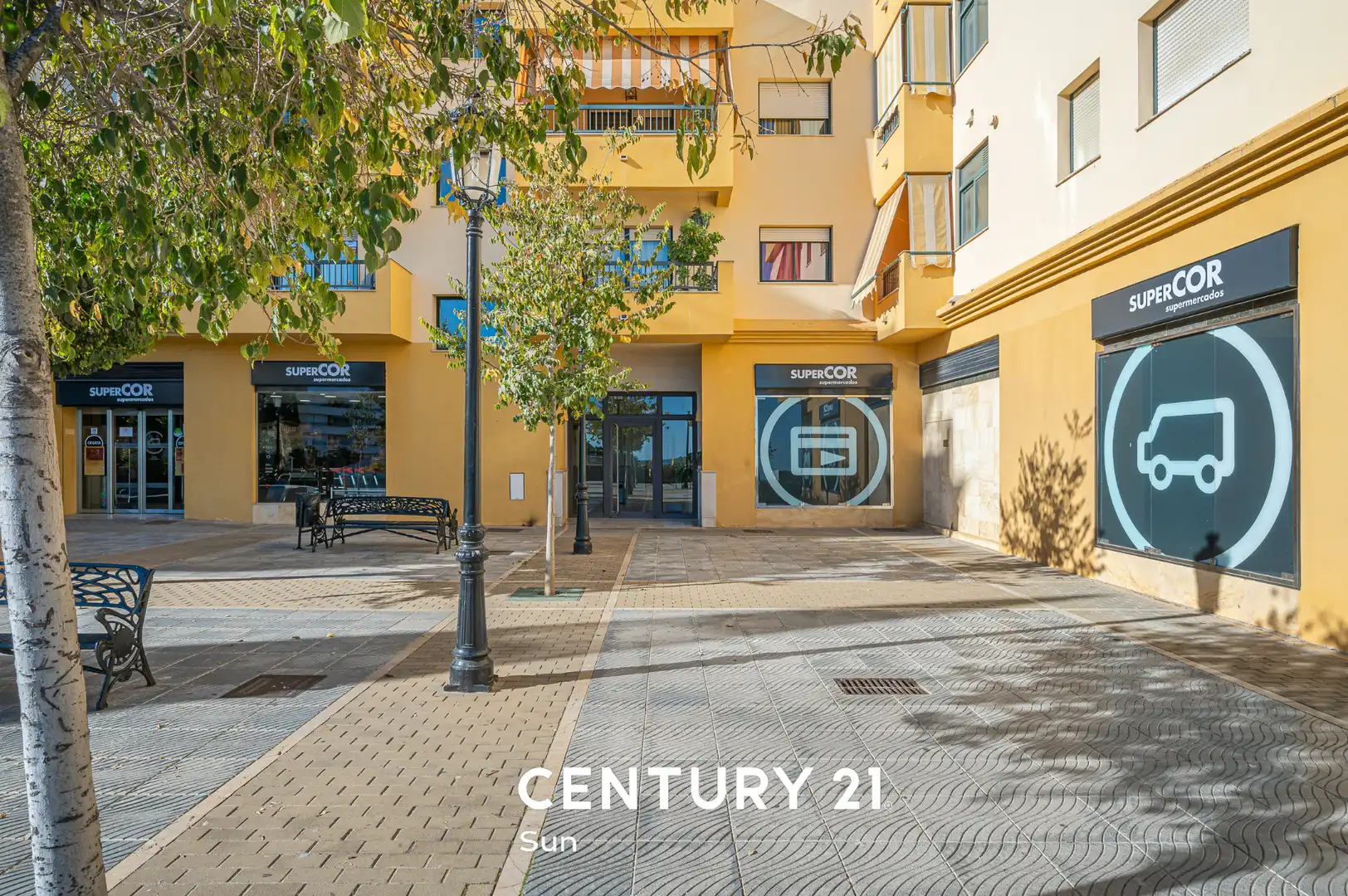 Vista exterior de Pis en venda en Marbella amb Aire condicionat, Calefacció i Terrassa