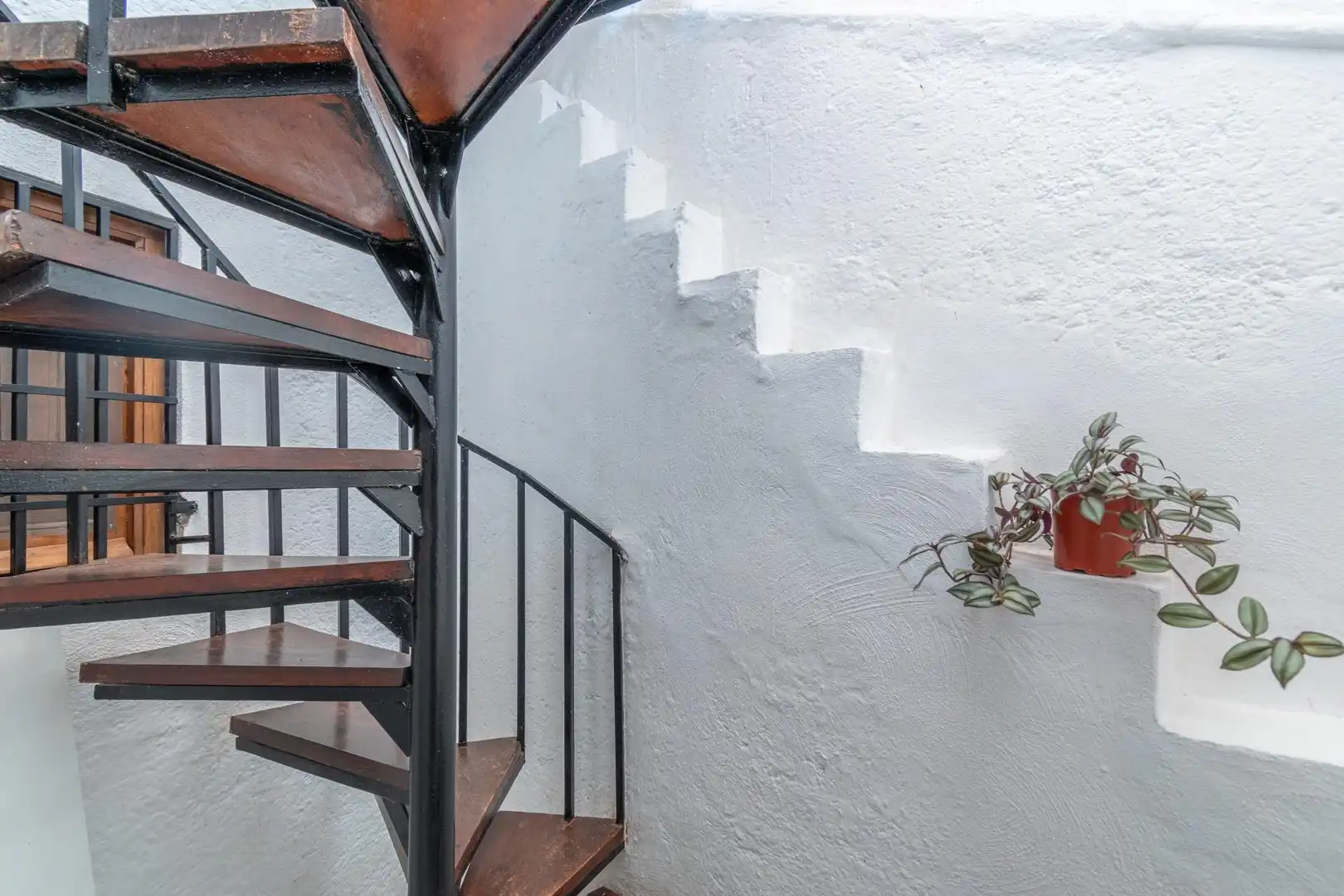 Houses for sale in Granada  with Air Conditioner, Terrace and Balcony