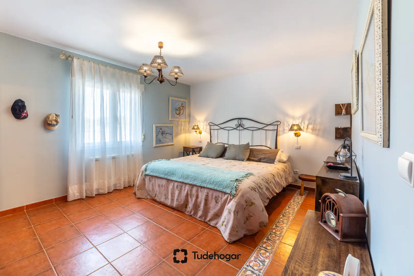 Habitación de Casa o chalet en venta en Tudela de Duero con Calefacción, Jardín privado y Amueblado