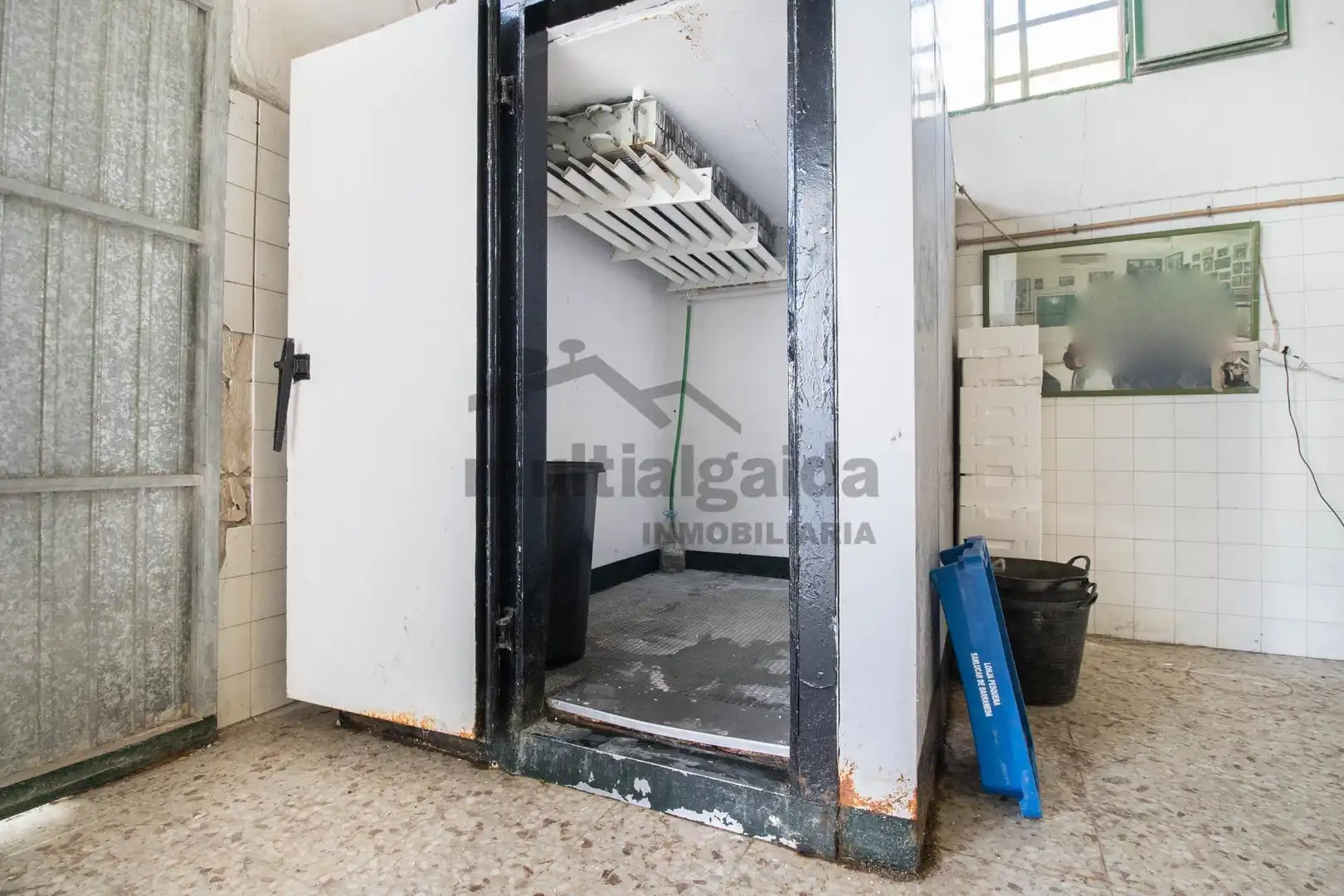 Industrial buildings for sale in Bonanza - Avda de Huelva - Barrio Andalucia