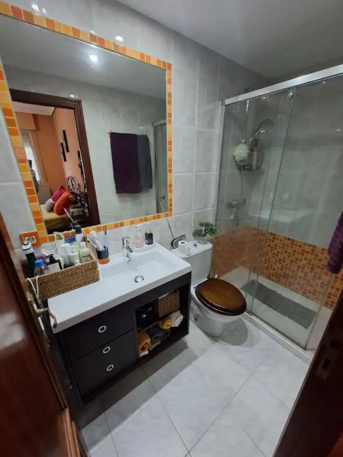 Baño de Piso en venta en Vitoria - Gasteiz con Calefacción, Parquet y Terraza
