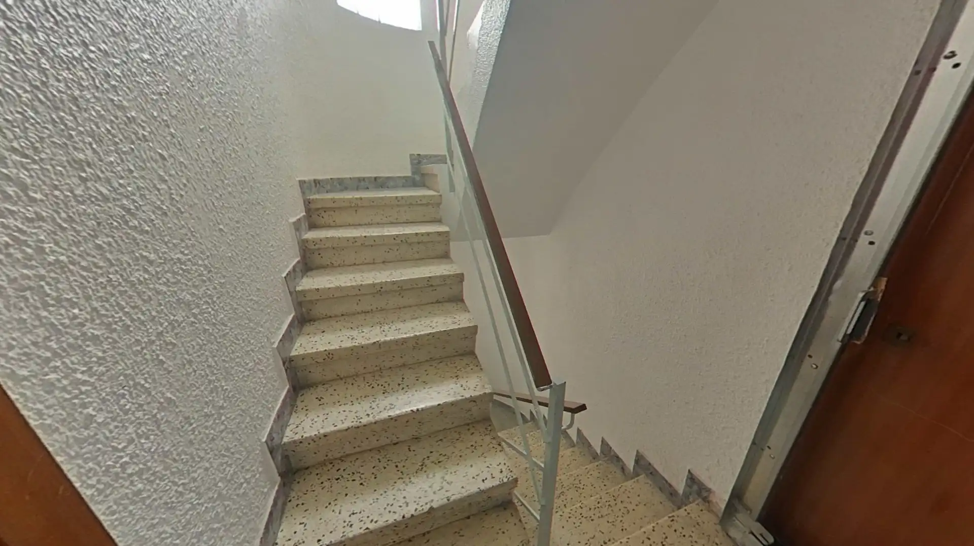 Piso en venta en L'Hospitalet de Llobregat con Calefacción y Amueblado