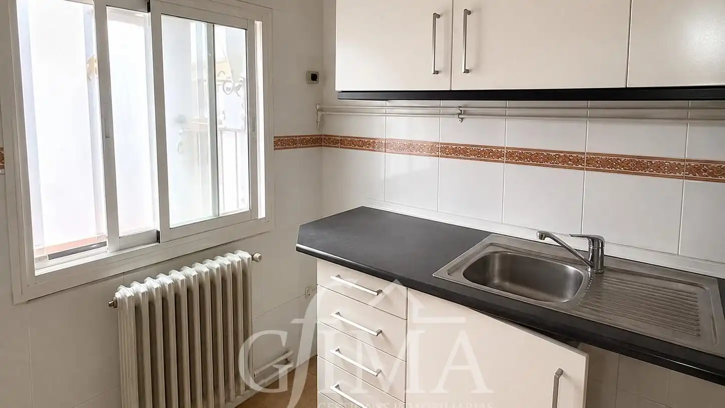 Local comercial de lloguer a Calle de Alfonso XII, imagen 12