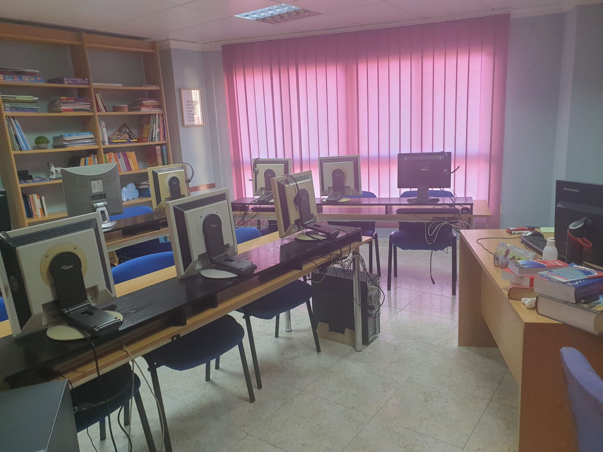 Oficina de alquiler en El Pilar