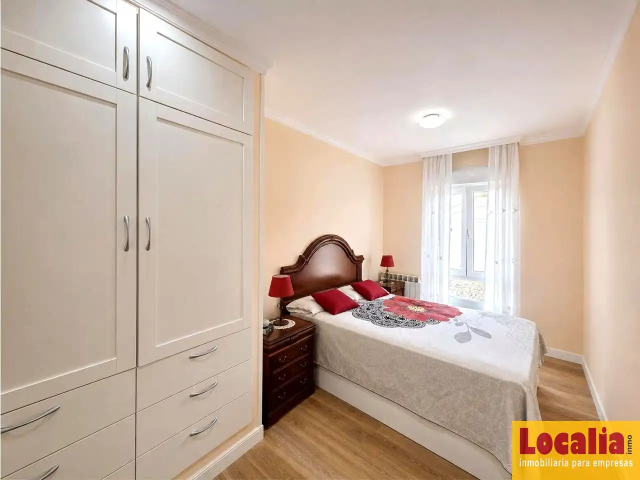 Habitación de Casa o chalet en venta en Miengo con Jardín privado, Terraza y Amueblado