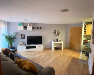 Living room of Flat for sale in El Prat de Llobregat  with Air Conditioner, Heating and Parquet flooring