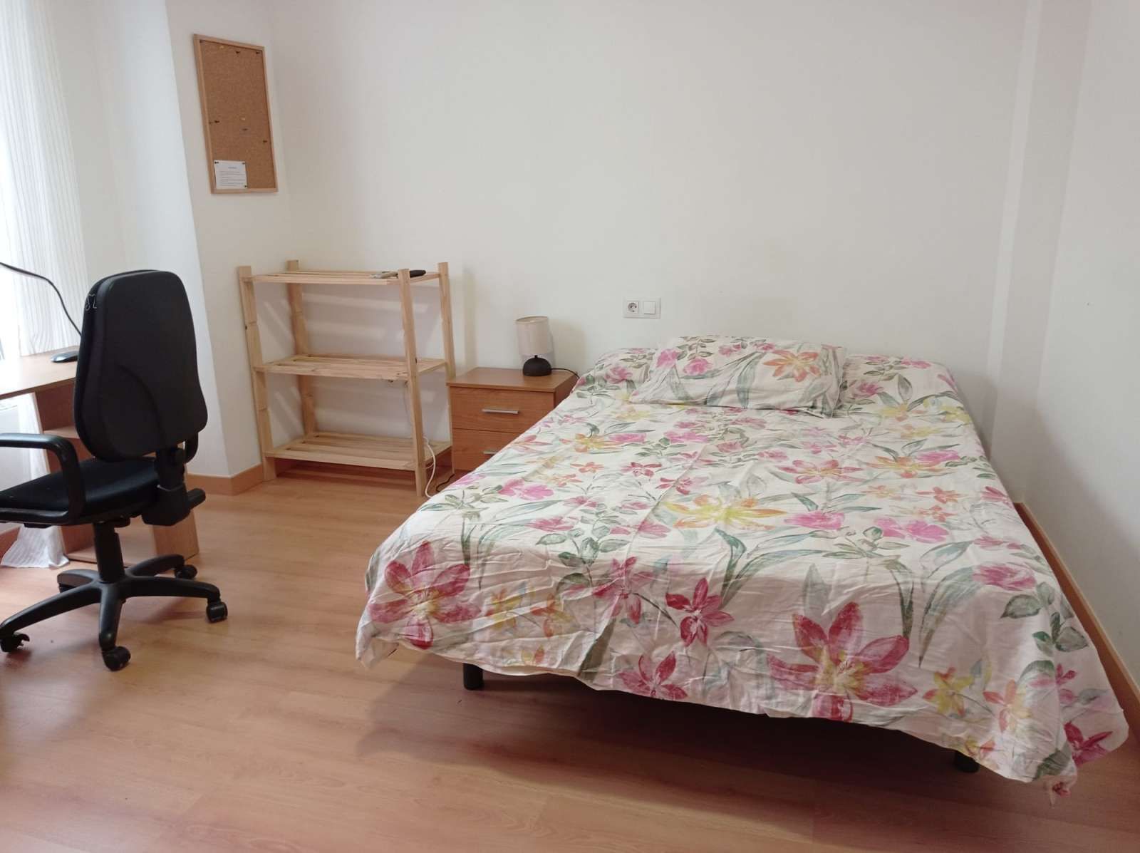 Bedroom of Flat to share in Alicante / Alacant  with Air Conditioner and Terrace