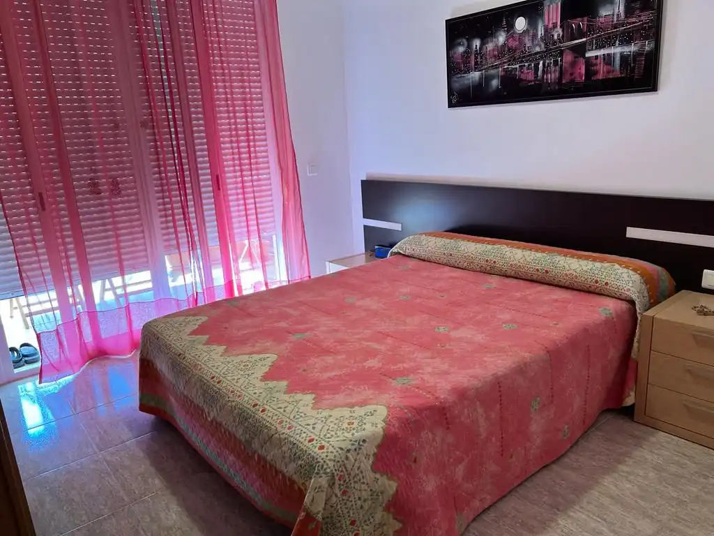 Dormitori de Apartament en venda en Alcanar amb Terrassa, Traster i Piscina comunitària