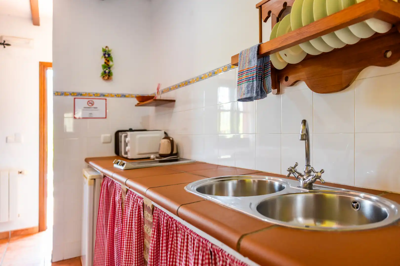 Cocina de Finca rústica en venta en Montejaque con Aire acondicionado, Jardín privado y Terraza