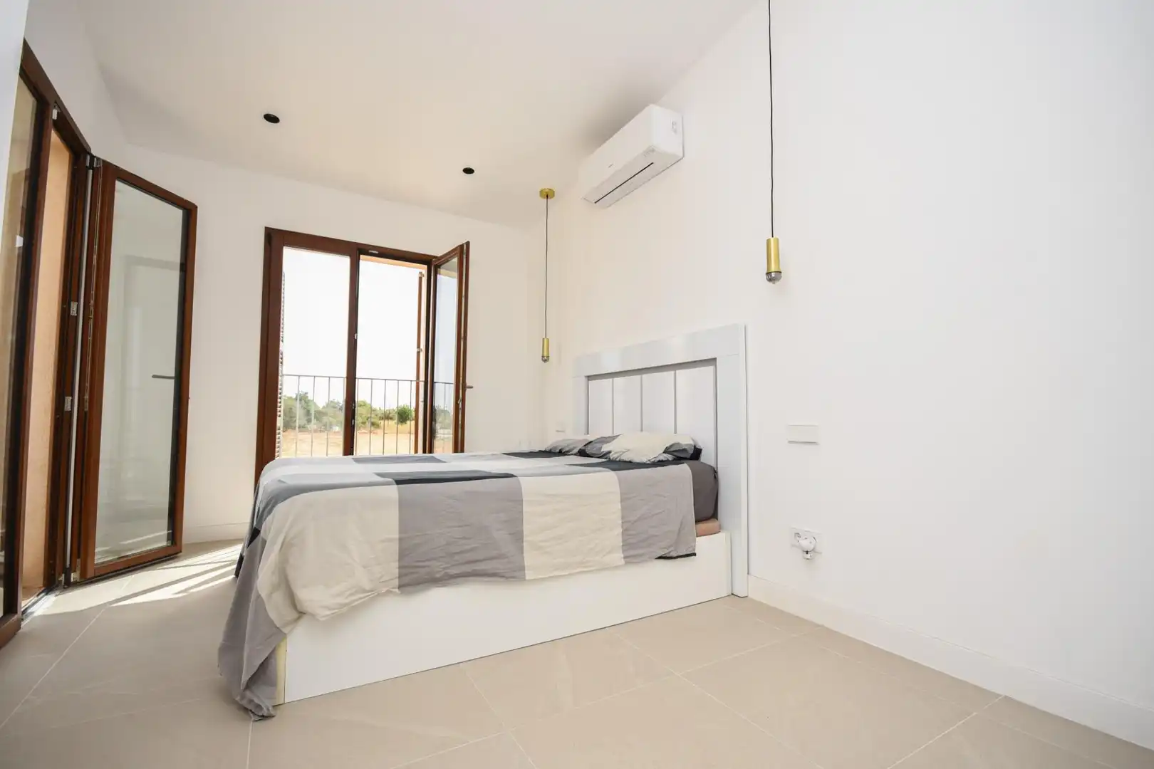 Bedroom of Houses for sale in Sencelles  with Air Conditioner, Heating and Private garden