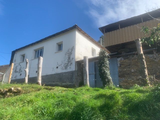 Außenansicht von Country house zum verkauf in Villayón mit Terrasse und Abstellraum