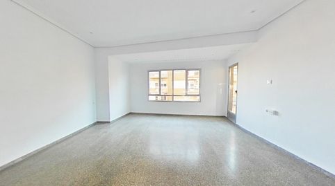 Foto 3 de Piso en venta en C/ Gomez Ferrer, Zona La Ermita, Torrent
