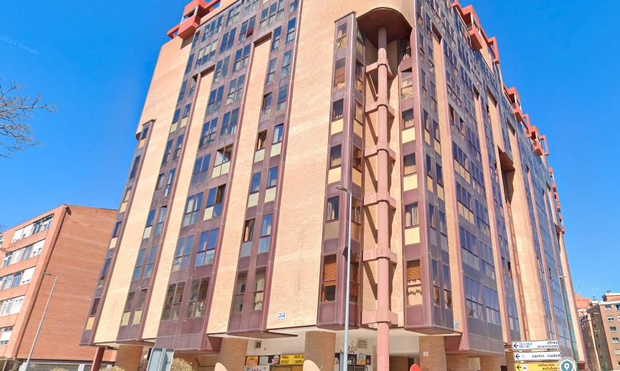 Photo 1 of Flat for sale in Avenida de Irún, 6, Plaza de Toros, Valladolid