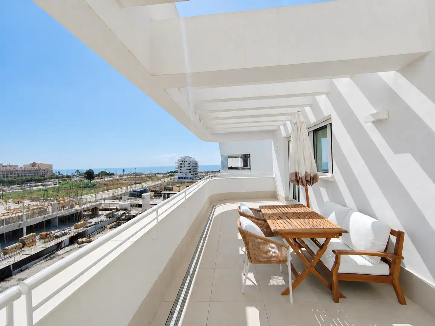 Apartments for rent in N/A, Poniente - Faro