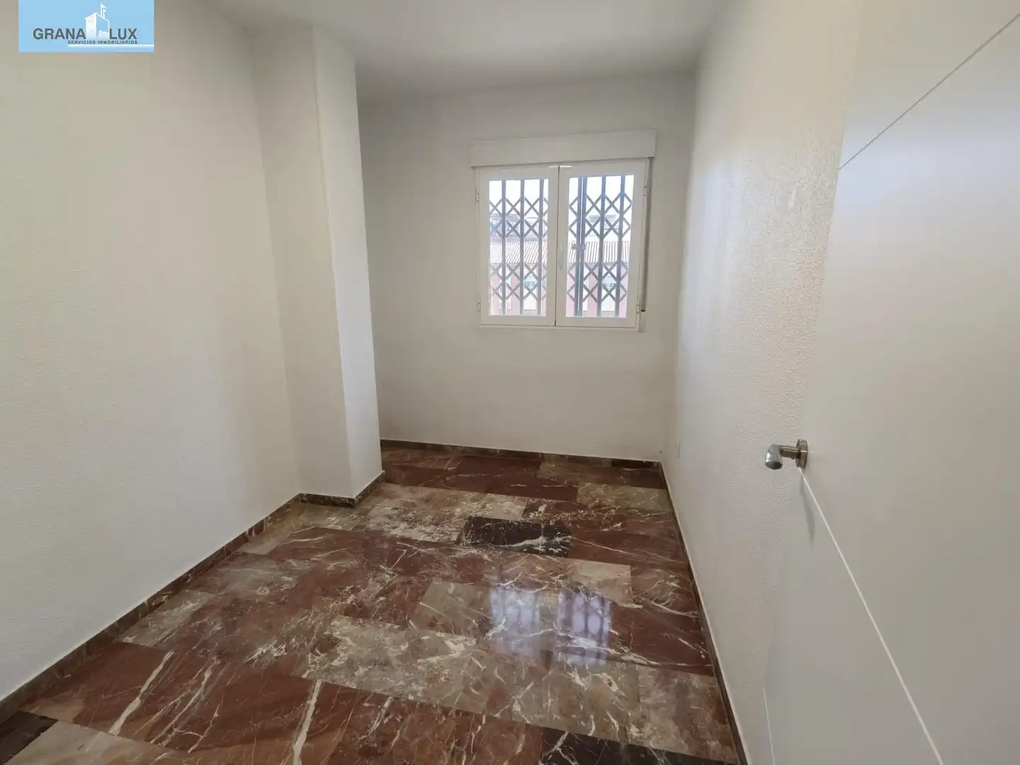 Bedroom of Flat for rent in Granada  with Terrace