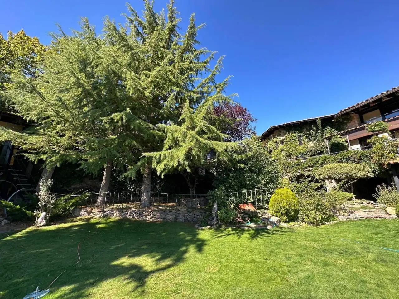 Garden of Houses for sale in Montellà i Martinet  with Heating, Private garden and Parquet flooring
