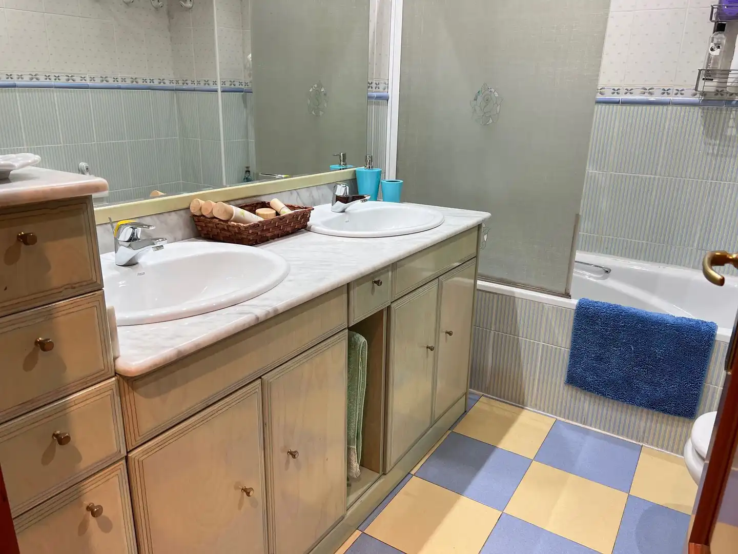 Bany de Casa o xalet en venda en Tarragona amb Aire condicionat, Terrassa i Piscina