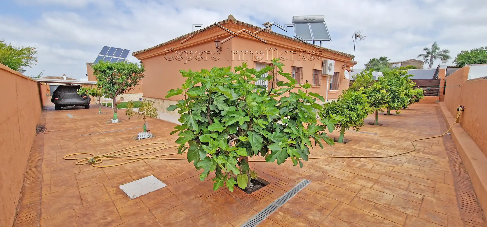 Jardí de Casa o xalet en venda en El Puerto de Santa María amb Aire condicionat, Jardí privat i Piscina