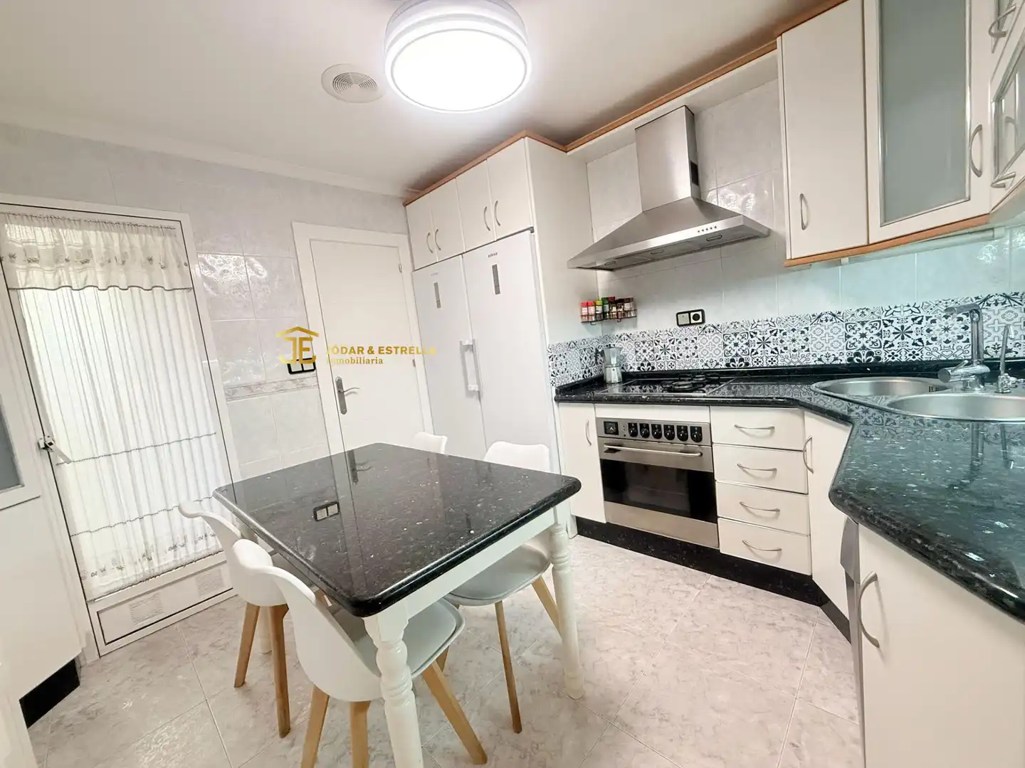 Kitchen of Flat for sale in Lorca  with Air Conditioner, Heating and Storage room