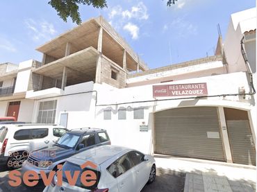 Wohngebäude zum Verkauf in La Camella