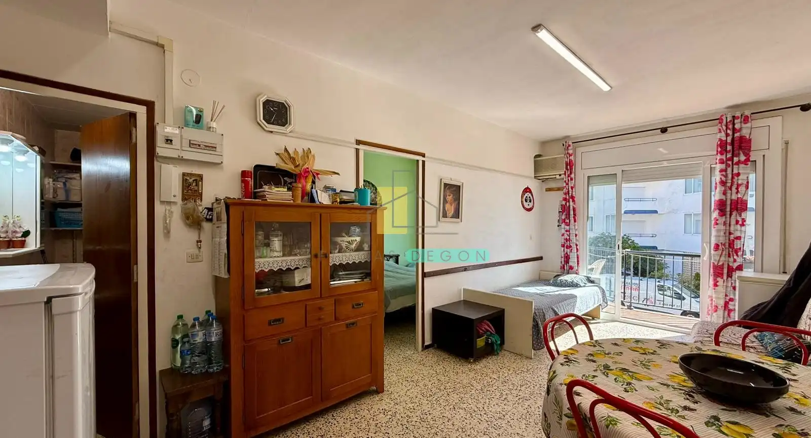 Habitación de Apartamento en venta en Roses con Calefacción, Horno y Microondas