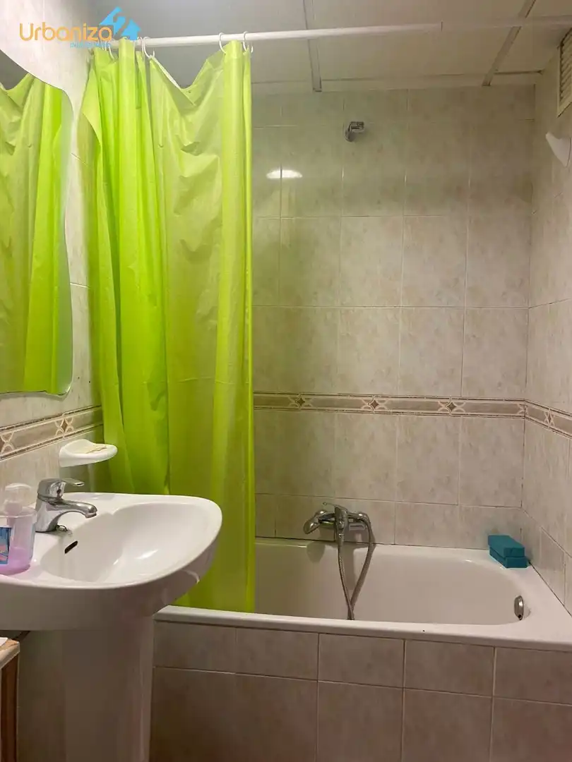 Flat for rent in Calle Antonio Pesini, Valdepasillas - La Paz - Huerta Rosales