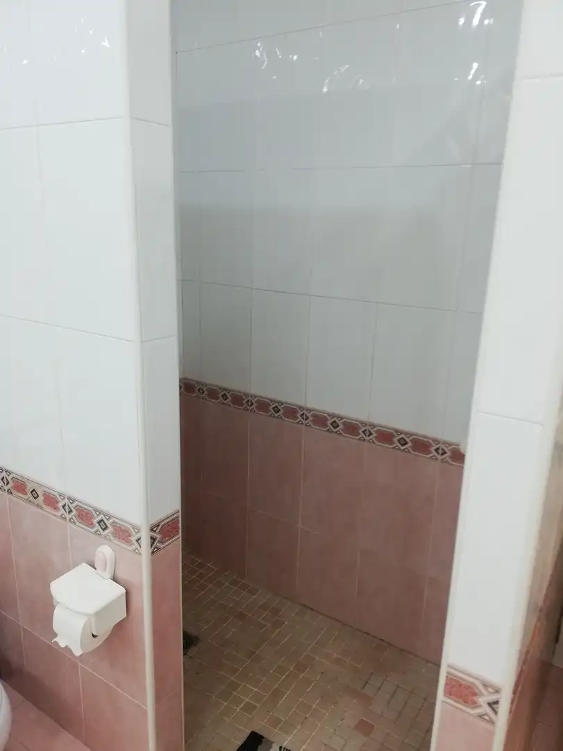 Bany de Casa o xalet en venda en Almansa amb Calefacció