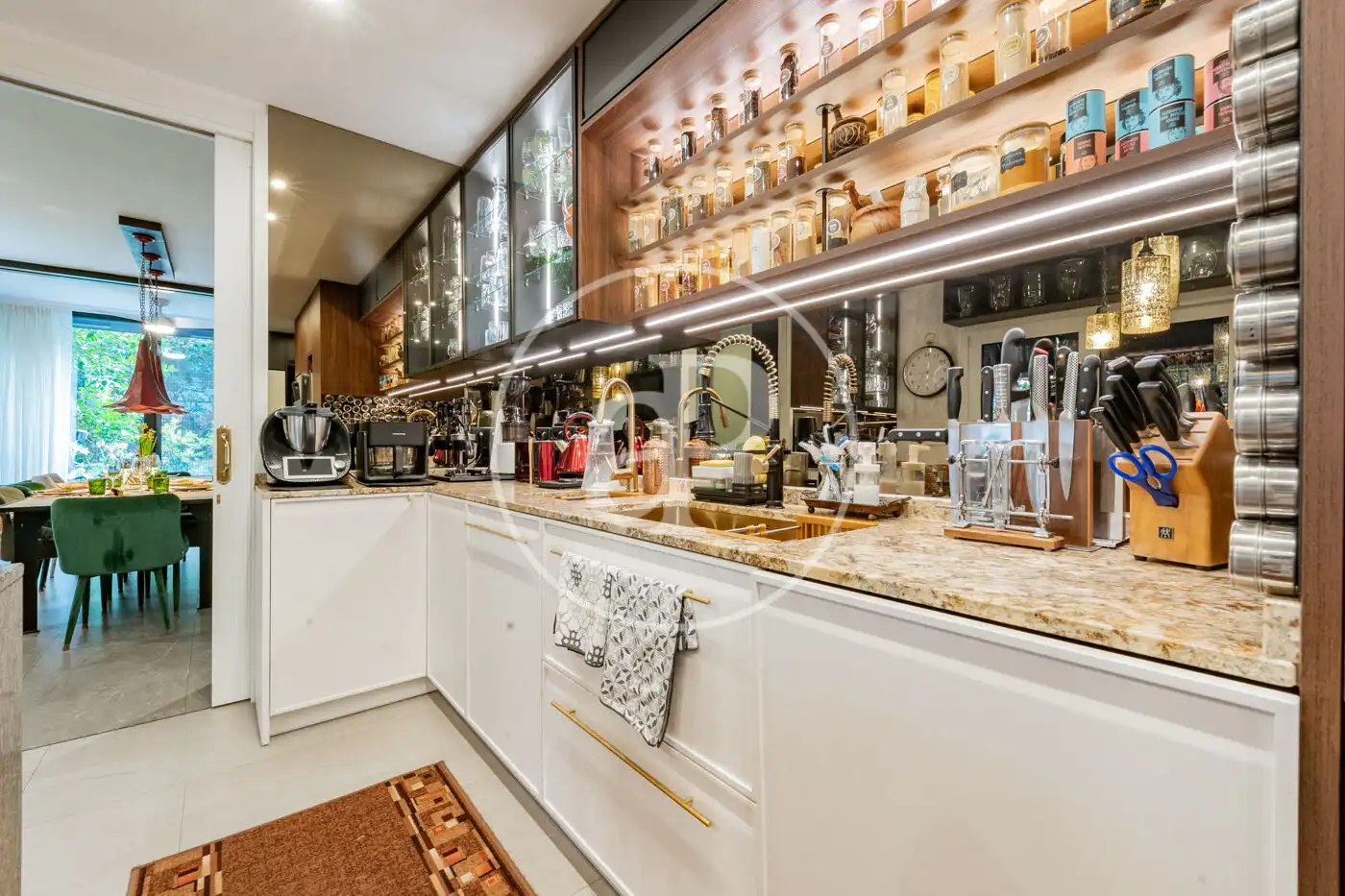 Küche von Haus oder Chalet zum Verkauf in Madrid mit Klimaanlage, Heizung und Privatgarten