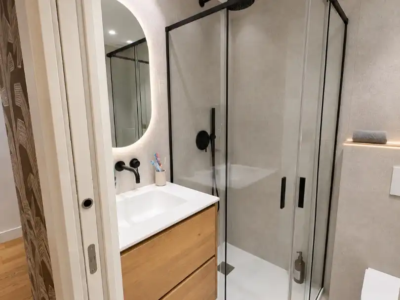 Baño de Piso en venta en Getxo  con Terraza y Balcón