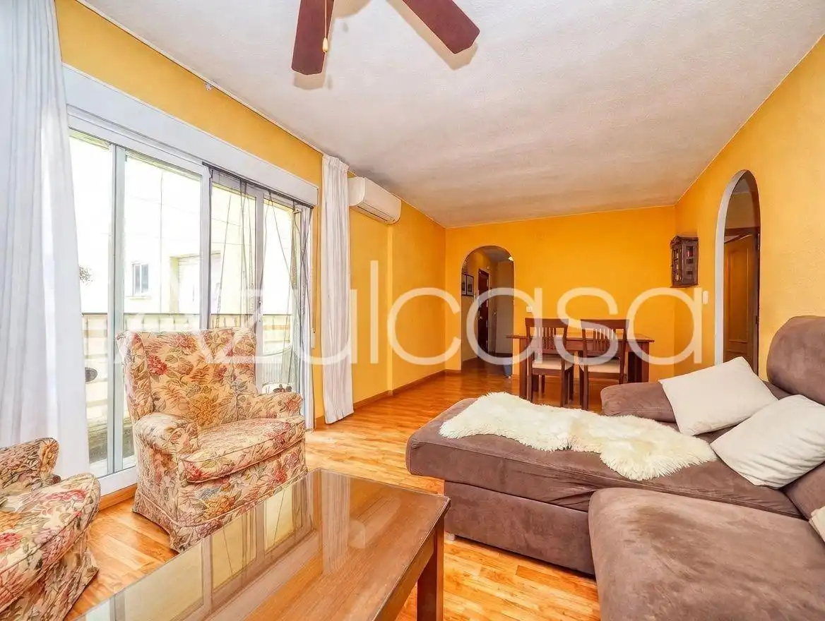 Living room of Flat for sale in El Campello  with Air Conditioner, Terrace and Furnished