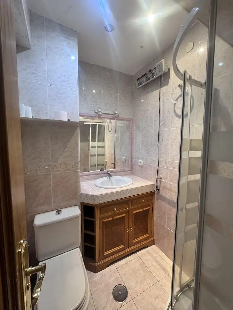 Bathroom of Flat for sale in Madrid  with Heating and Terrace
