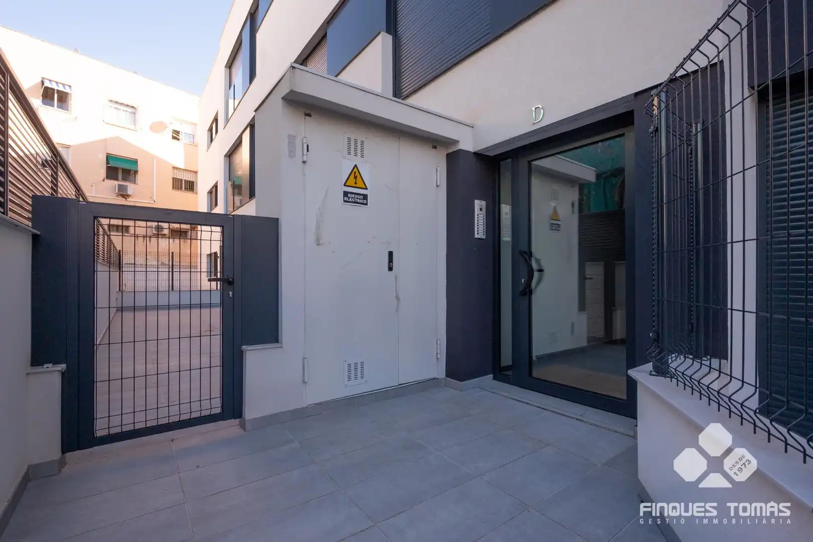 Vista exterior de Pis en venda en Cubelles amb Terrassa, Balcó i Piscina comunitària