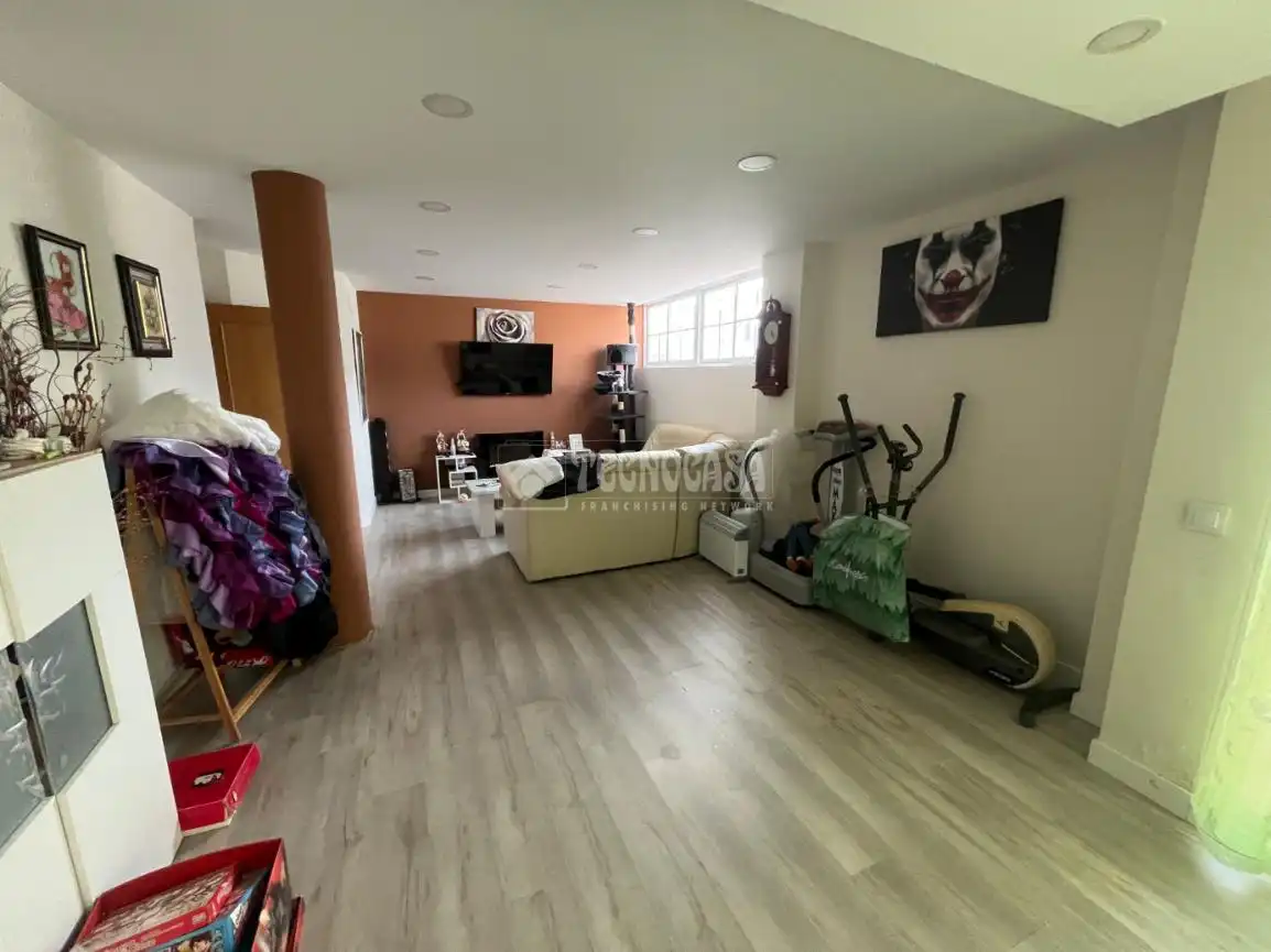 Casa adosada en venta en Moraleja de Enmedio
