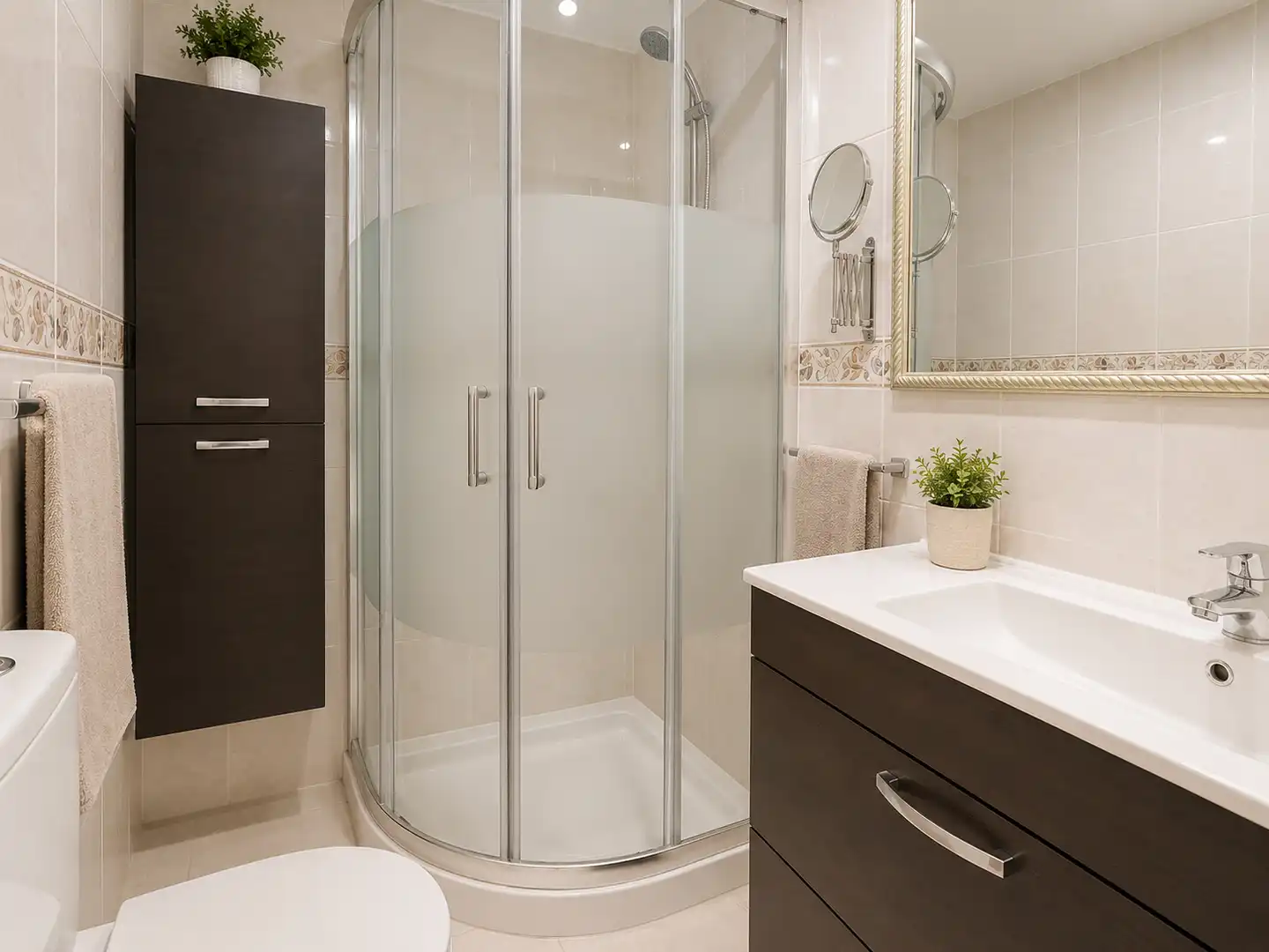 Bathroom of Flat for sale in Córdoba  with Air Conditioner, Heating and Oven