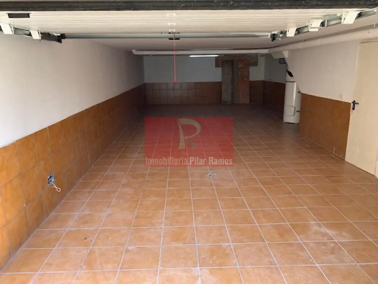 Casa adosada de lloguer en Sariegos amb Calefacció, Jardí privat i Parquet
