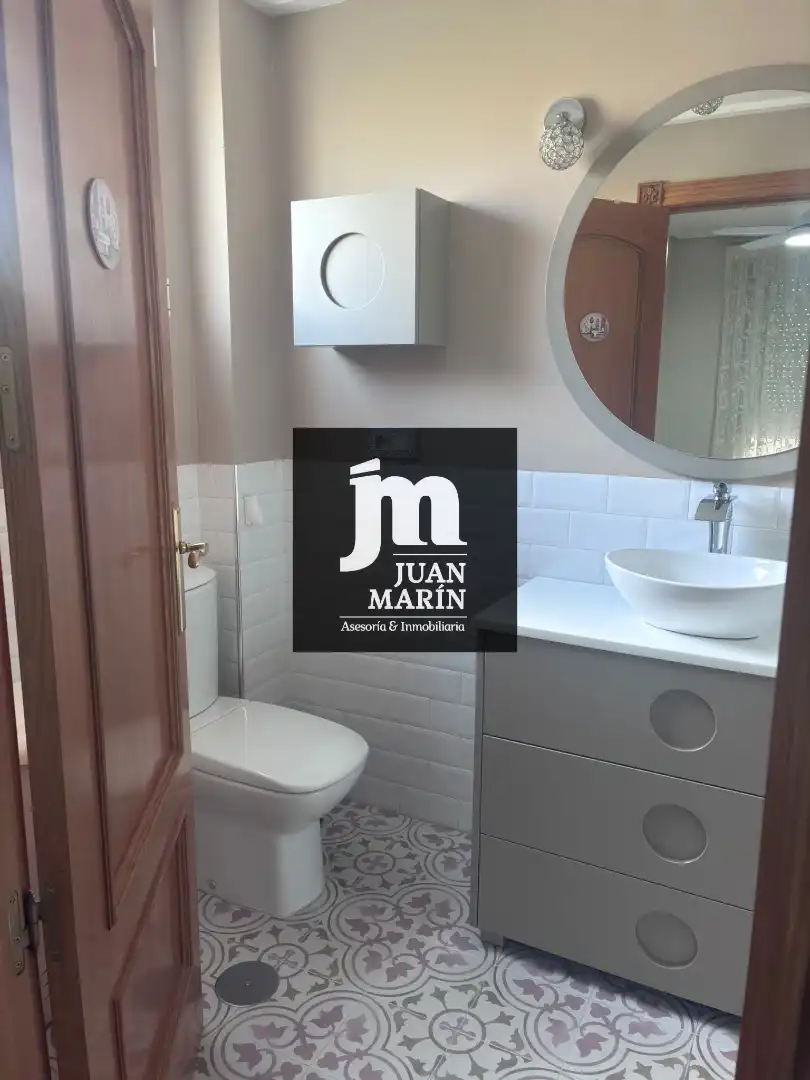 Baño de Piso de alquiler en Albacete con Aire acondicionado, Calefacción y Parquet