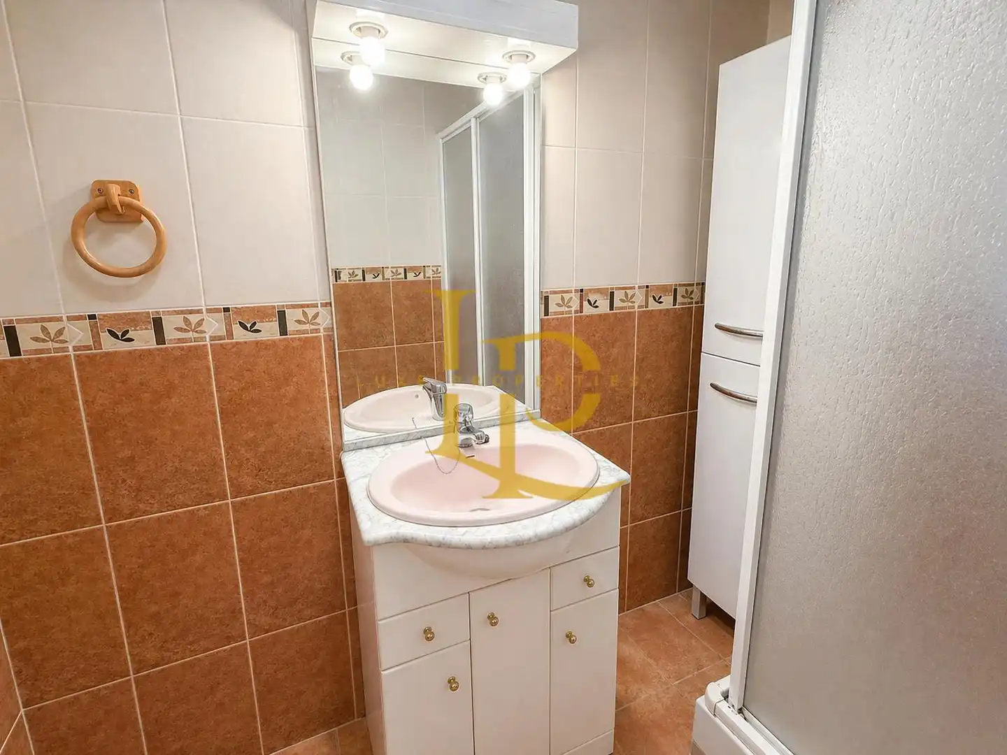 Bathroom of Houses for sale in Trijueque  with Heating, Private garden and Oven