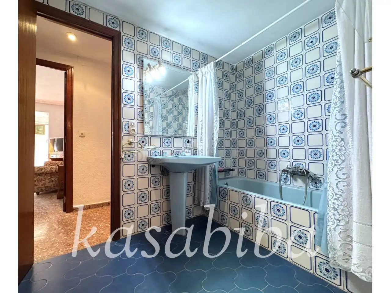 Baño de Piso en venta en Valencia con Balcón