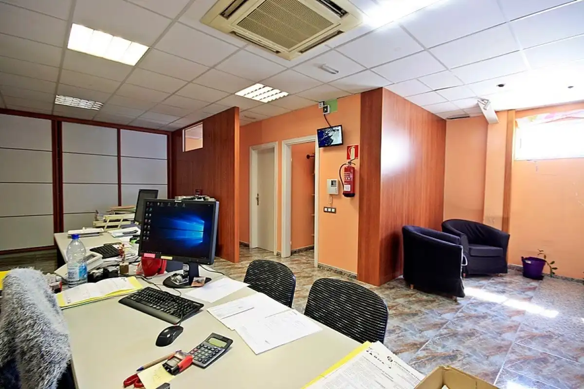 Nave industrial en venta en Calle MORERA, Cruce de Arinaga