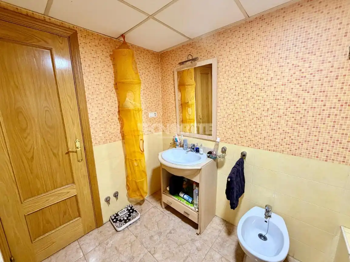 Habitación de Casa adosada en venta en Illescas con Aire acondicionado