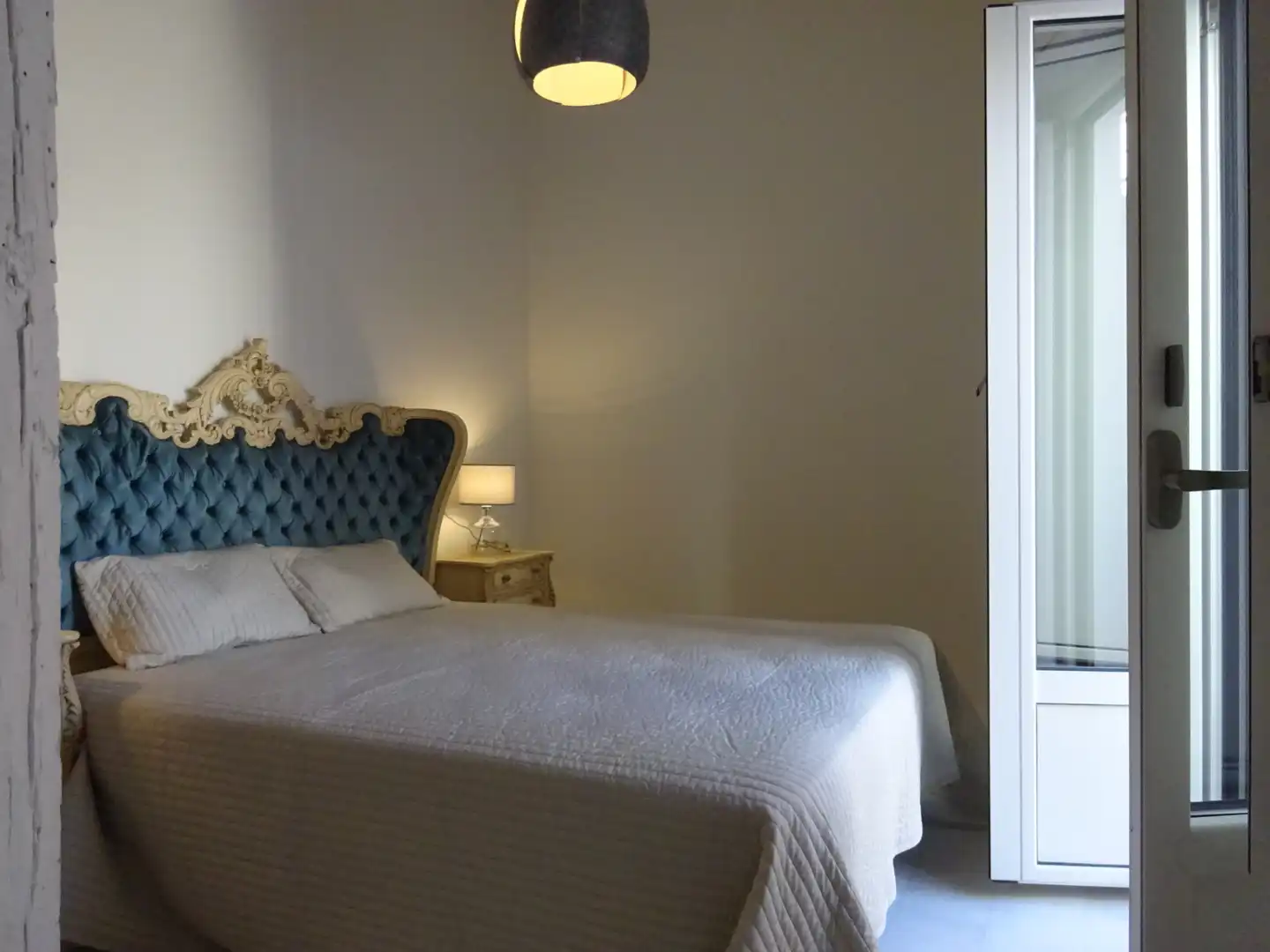Habitación de Dúplex de alquiler en Sevilla con Aire acondicionado, Calefacción y Amueblado