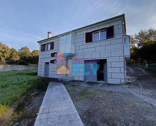 Vista exterior de Casa o xalet en venda en Paderne de Allariz amb Calefacció, Jardí privat i Balcó