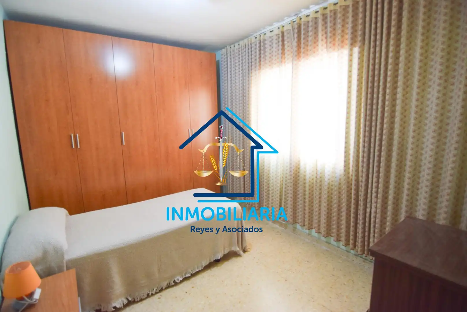 Schlafzimmer von Wohnung zum Verkauf in Córdoba mit Klimaanlage